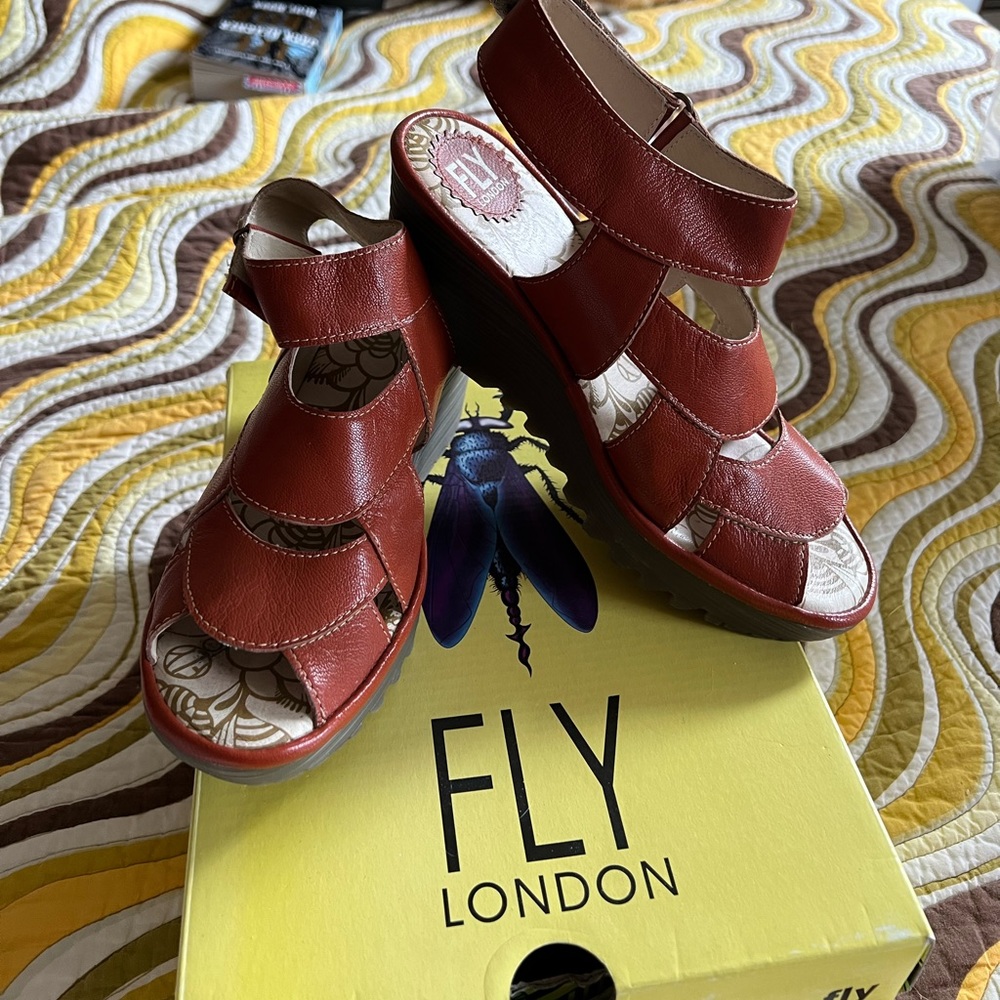 Fly London Mousse sandal size 37